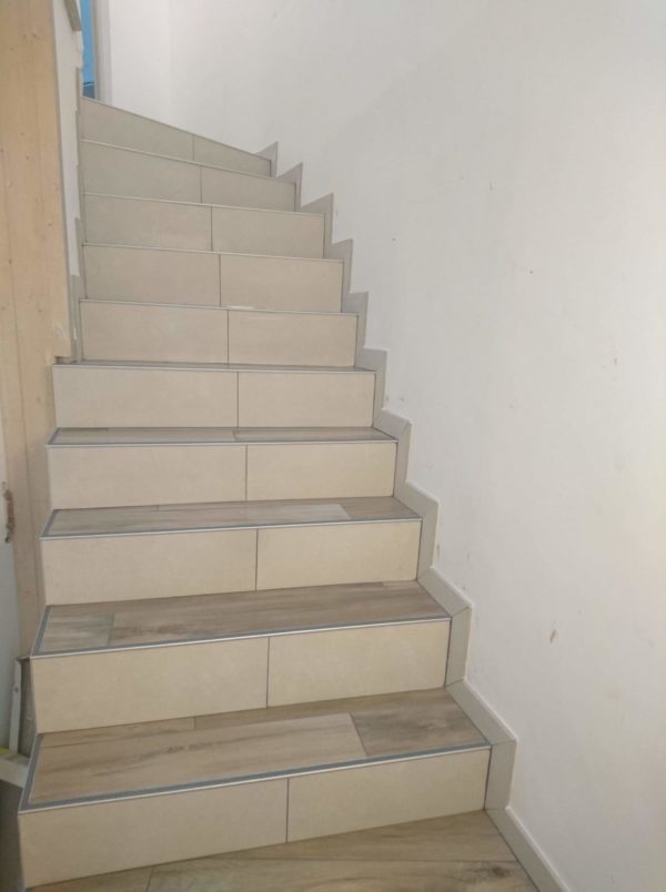 HABILLAGE D'ESCALIER CARRELAGE Pontchateau